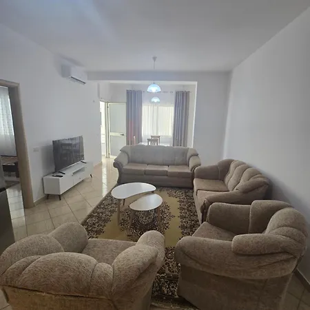 Daire Swallow'S Apartment *